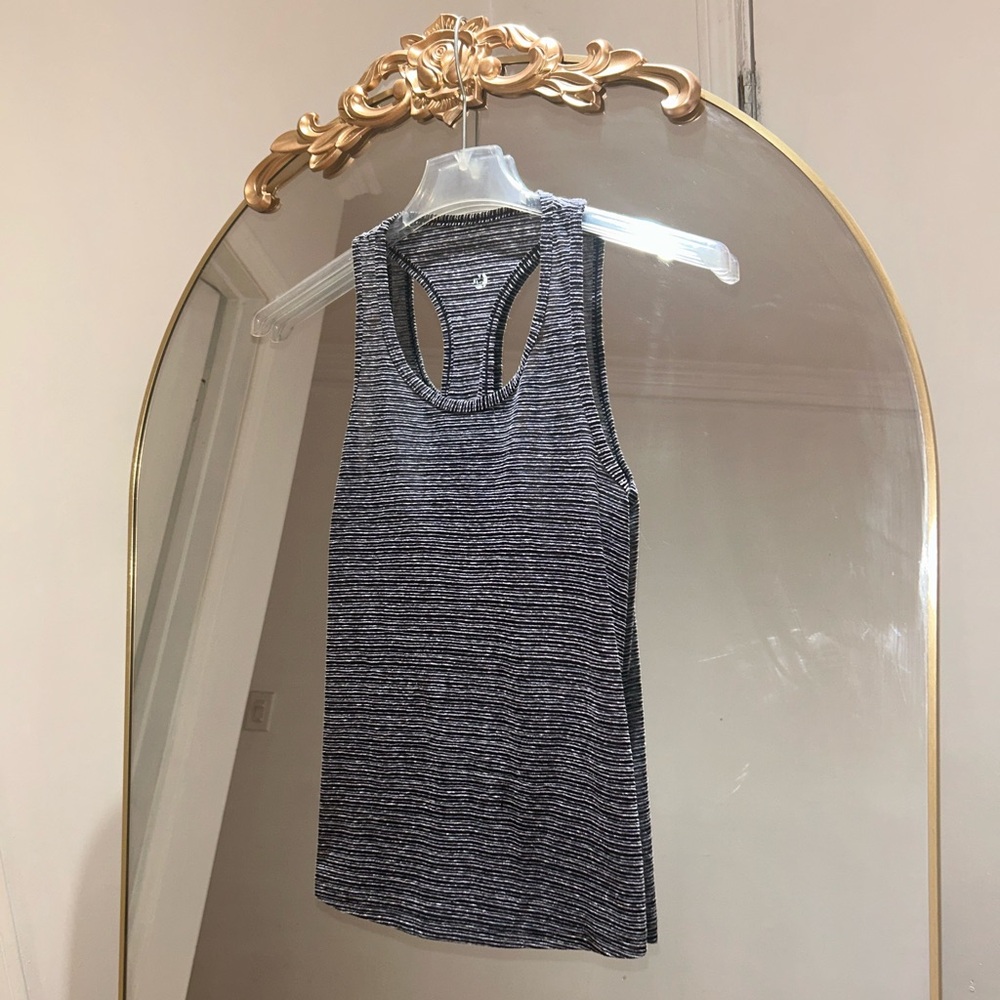 Lululemon Racerback Tank Top, Size 6